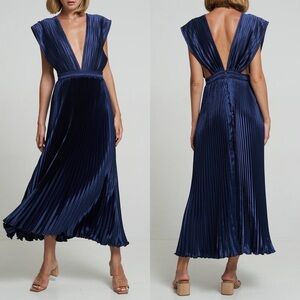 NEW NWOT L’IDEE Gala Pleated Gown In Libertie Midnight Navy Blue
